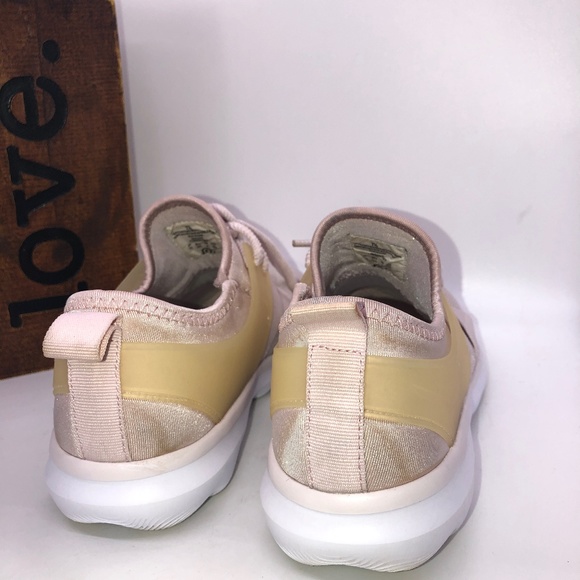 CHAMPION GEOFOAM Blush Pink Sneakers 7.5 - Picture 3 of 16